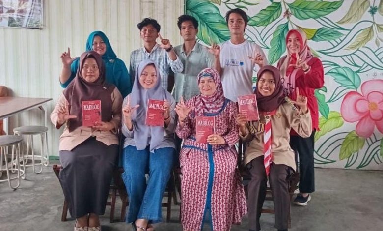 Lewat Lomba Baca Puisi, MADILOG SUMUT Kritik Dinas Pendidikan dan Kebudayaan Padang Lawas