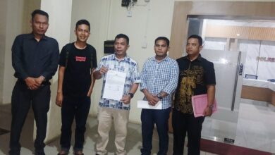 PENGHINAAN NAMA BAIK, SEKDES SABUNGAN SIPABANGUN LAPORKAN PEMBERITAAN MEDIA ONLINE KE POLRES PADANGSIDIMPUAN