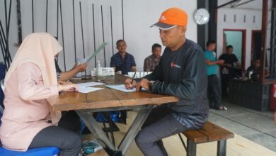 BNNK TAPSEL LAKUKAN TES URINE MENDADAK TERHADAP PEGAWAI BAWASLU TAPANULI SELATAN