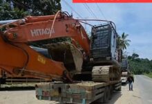 Penangkapan 2 unit Ekskavator, Satuan Ditreskrimsus Bersama Brimob Polda sumut Di sayurmatinggi Tapanuli selatan