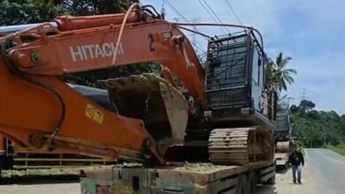 Penangkapan 2 unit Ekskavator, Satuan Ditreskrimsus Bersama Brimob Polda sumut Di sayurmatinggi Tapanuli selatan