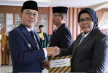 Bupati Tapanuliselatan Lantik Dua pejabat Tinggi pratama Efrida Yanti Pakpahan,STP,MM Sebagai Kadis Pendidikan Tapsel