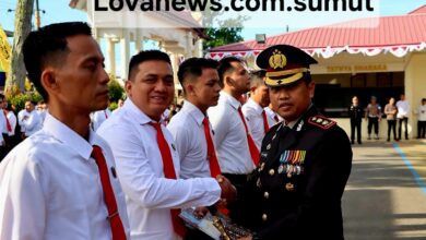 Mantap!!! 4 Personel Sat Tipidkor Sidimpuan Terima Reward dari Kapolres Mantap!!! 4 Personel Sat Tipidkor Sidimpuan Terima Reward dari Kapolres